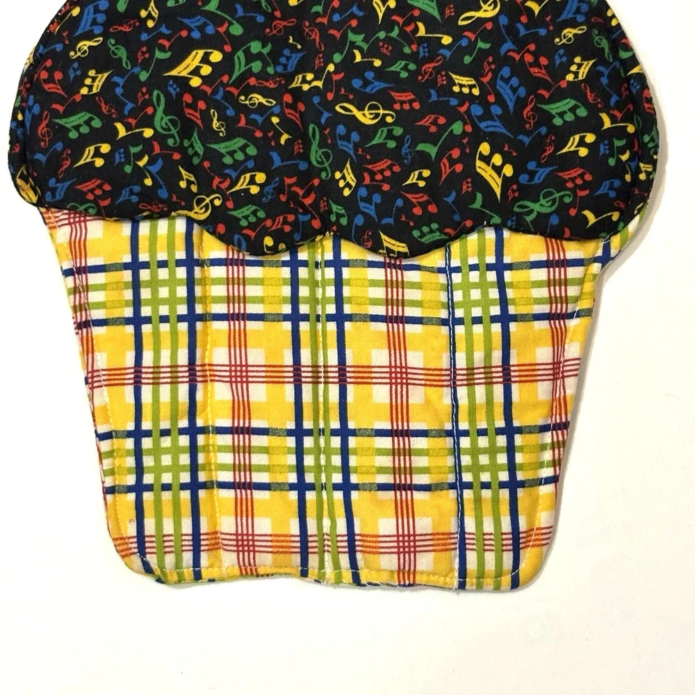 Hand Made Cupcake Oven Mitt Pot Holder Music Confetti and Colorful Plaid